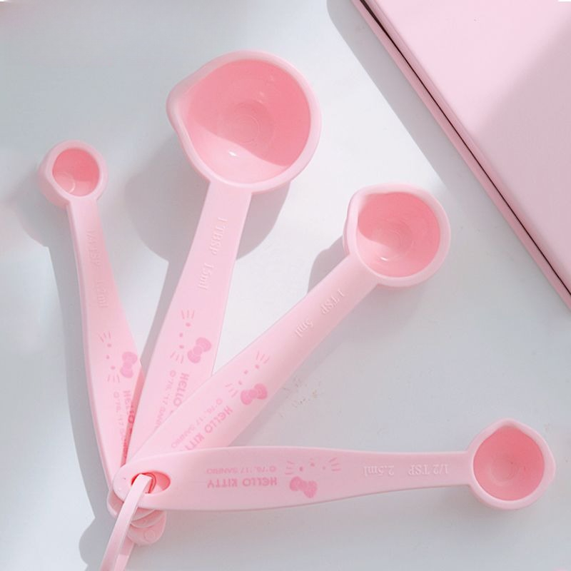 Kitchen Baking Kit - ハローキティプリント計量スプーンセット、かわいい漫画風キッチンベーキングスプーン、両面目盛り付きで普段使いや料理に最適です。