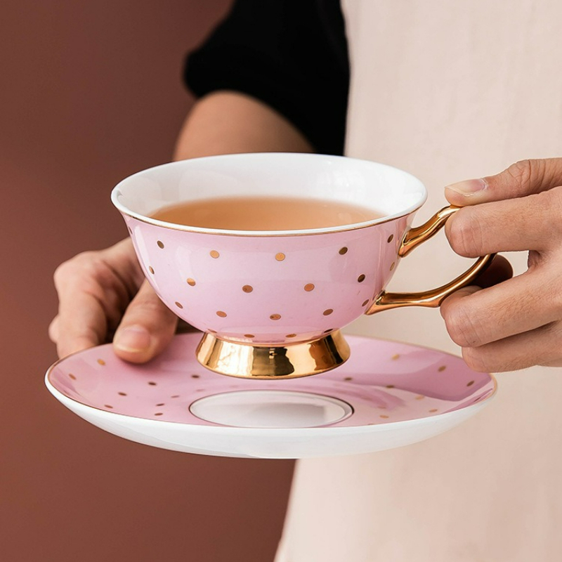 セラミックピンクコーヒーマグカップ、ディッシュティーカップ付 - Kitchen Baking Utensil Set のレビューと価格